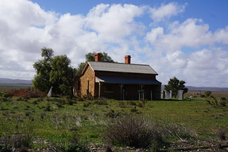 Illustration for article titled Exploring the Towns and Ghost Towns of the Mid-North